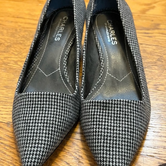 Charles David heels, size 7.5 - Picture 2 of 3
